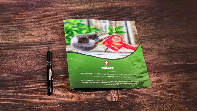 Produkt Flyer mit Einbruchfalz. Foto